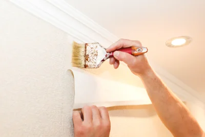 Pose de papier peint à Saint-Côme — revêtements muraux et toiles de verre